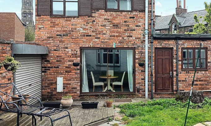 Sunderland Cottage | In a convenient location with a garden and free city centre parking available, this detached propert