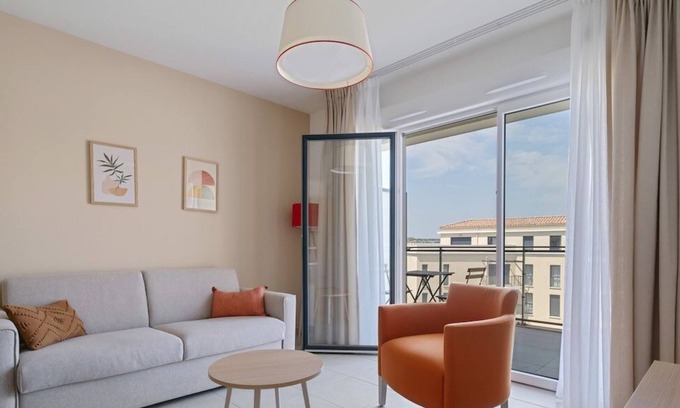 Avignon Apartment | In Avignon - Vertigo