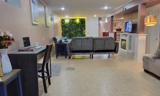 Washington Heights House | In Chicago, Near Beverly & Evergreen Park Home