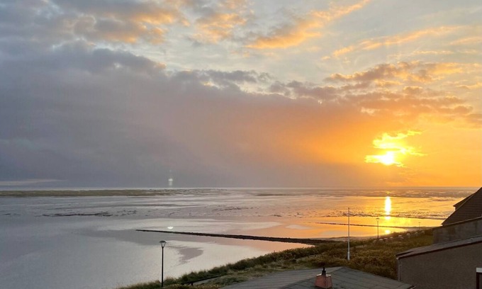 Wittduen Apartment | In der Wohnung Kokosnuss Erwartet Sie ein Gigantischer Ausblick Über den Nationalpark Wattenmeer! Öffnen Sie Ihre Balkontür, Holen Sie Einmal Tief Luft und Atmen Sie Entspannung pur ein