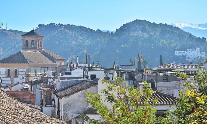 Albaicin House | In Plaza Larga, 4 bedrooms, terrace overlooking Generalife. Parking Included