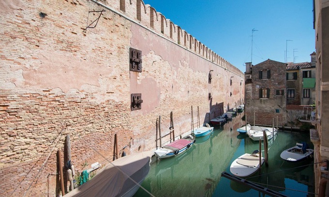 Castello Apartment | In the heart of Venice, restored in 2017, 2 bedrooms, WIFI, Air Conditioning,