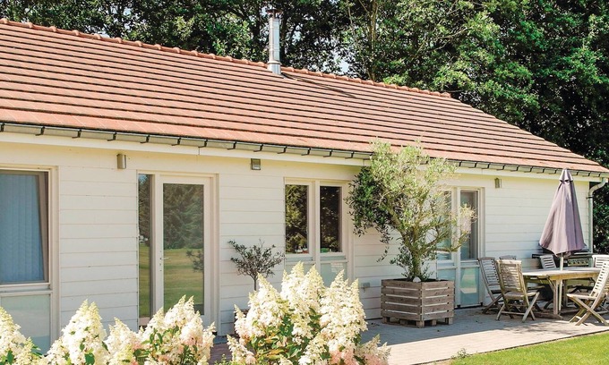 Eede House | In this well-maintained and comfortably furnished vacation home in Zeeland you will experience, in a