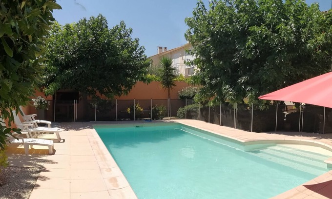 Florensac Apartment | In villa apartment F3 with swimming pool