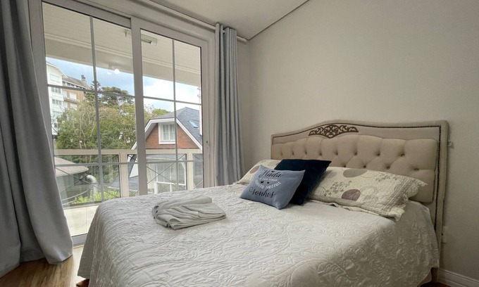 Vila Suica Apartment | Incrível Apartamento a 500m da Rua Coberta