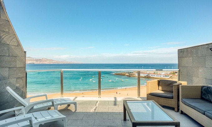 Las Palmas de Gran Canaria Ski Chalet | Incredible terrace ocean views By CanariasGetaway
