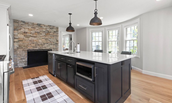 Andover Apartment | Incredible 3 Bedroom 3 Bath FULLY Renovated, Just STUNNING. Amazing Location.