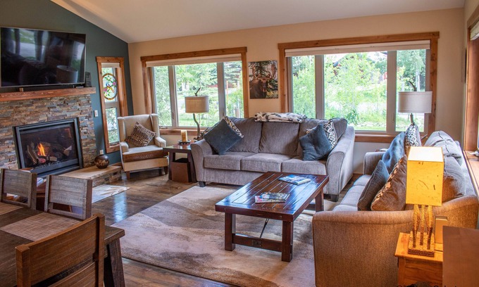 Frisco House | Incredible updated three bedroom Frisco Colorado home. n