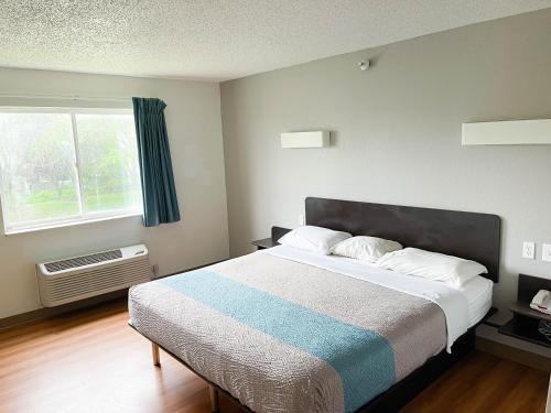 Southport Hotel | Indianapolis IN Southport