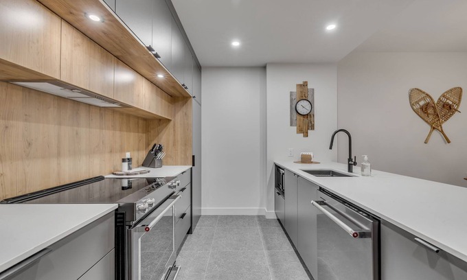 Beaupre Apartment | Initial | Nordik 106 | Ski-in Ski-out MSA