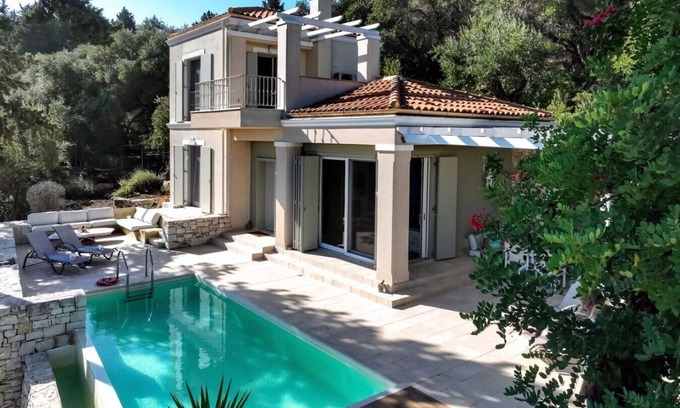Katsimatika Villa | Instaworthy Views - Ace Location - Private Pool