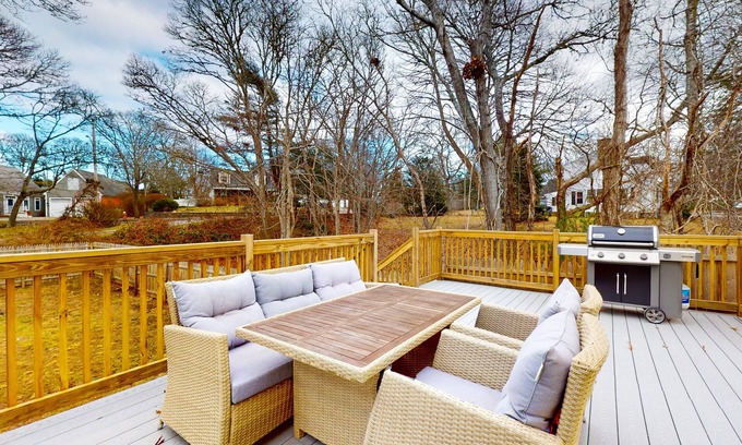 Buzzards Bay House | Inviting home + apartment near beach with furnished deck, yard, & grill
