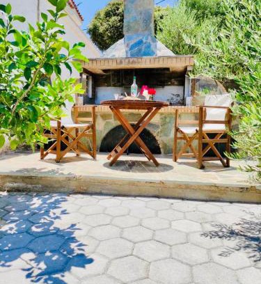 Monemvasia Apartment | Ioanna's sweet & cozy apartment with sea view