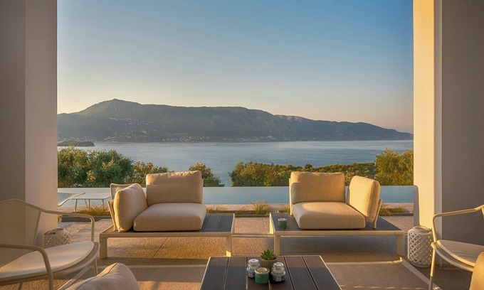 Dassia Villa | Iola - Five Bedroom Villa, Sleeps 10