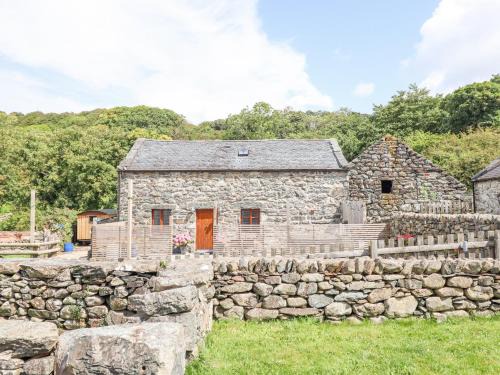 Llanfair House | Isallt