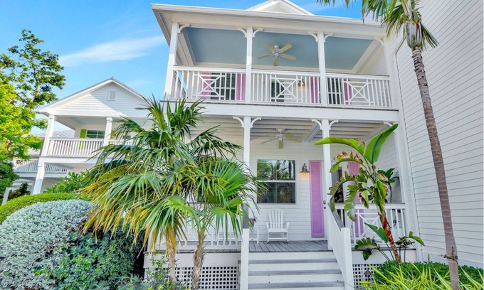 Upper Matecumbe Key Villa | Isla Guava: Boutique Resort, FREE Boat Dockage Sept-Oct Only!