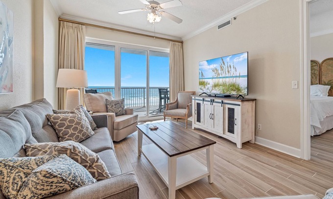 Gulf Shores Condo | Island Royale 404 ~ In/Out/Kiddie Pools, Hot Tub, Sauna + $400 in FREE Activities Daily ~ Zoo + More