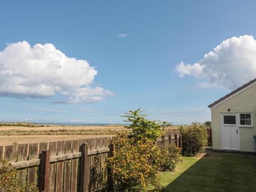 Woodhorn House | Island View Cottage