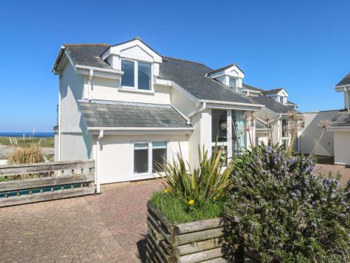 Newquay Apartment | Island View