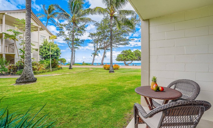 Wailua Apartment | Islander on the Beach 160 Direct Oceanfront Studio