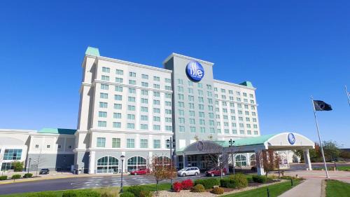 Washburn Hotel | Isle Casino Hotel Waterloo, A Caesars Destination