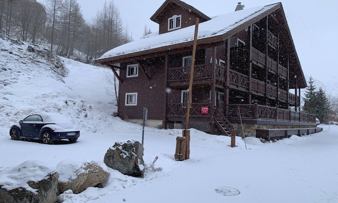 Isola Apartment | ISOLA 2000 4/6-person apartment in chalet with large terrace