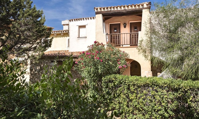 Liscia di Vacca Apartment | Holiday residence Il Giardino degli Oleandri in Porto Cervo