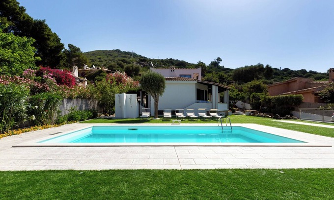 Torre delle Stelle Villa | Exclusive villa with private pool 150 meters from the sea!