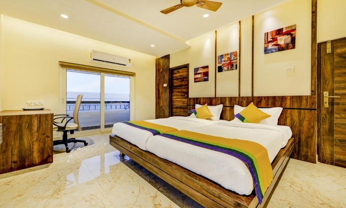 Velachery Hotel | Itsy Hotels Mirra