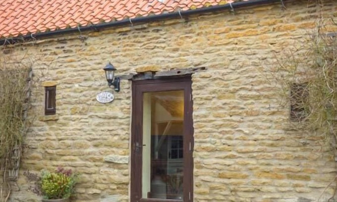 Sawdon House | IVY COTTAGE, romantic, character holiday cottage in Sawdon