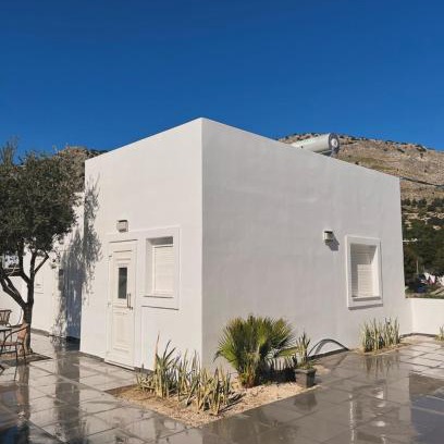 Pefkos Apartment | Ivy Studios