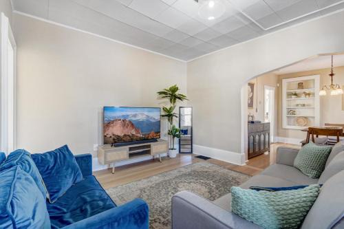 Central Colorado Springs House | Ivywild Gem - Historic & Stylish Pet Friendly Home