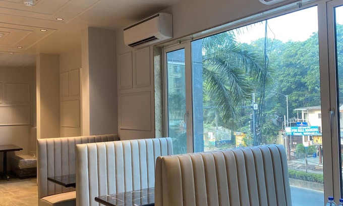 Jogeshwari West Hotel | J Hotel and Banquets