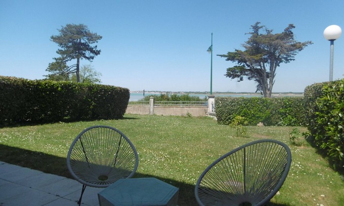 Port-des-Barques House | J L'Azurée en front de mer