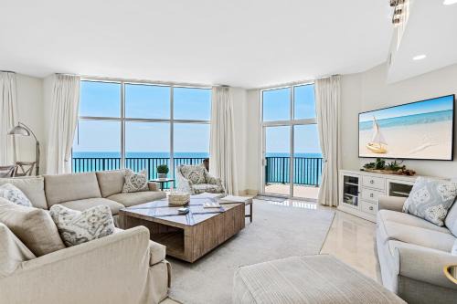 Destin Apartment | Jade East Towers 1910 by Newman-Dailey