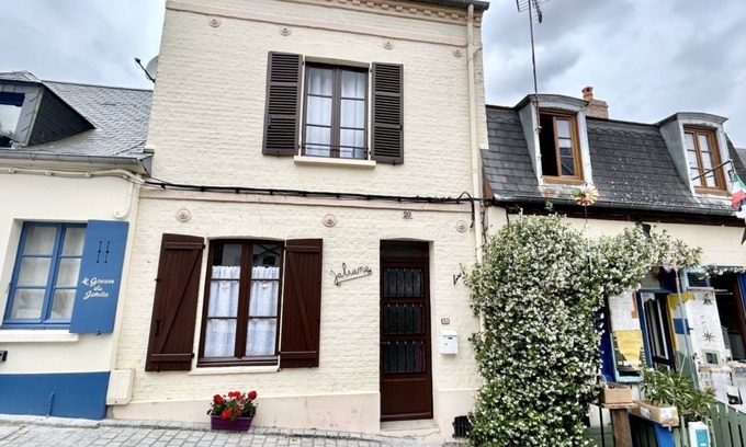 Saint-Valery-sur-Somme House | Jaliane, fisherman's house in Saint-Valéry sur Somme town center