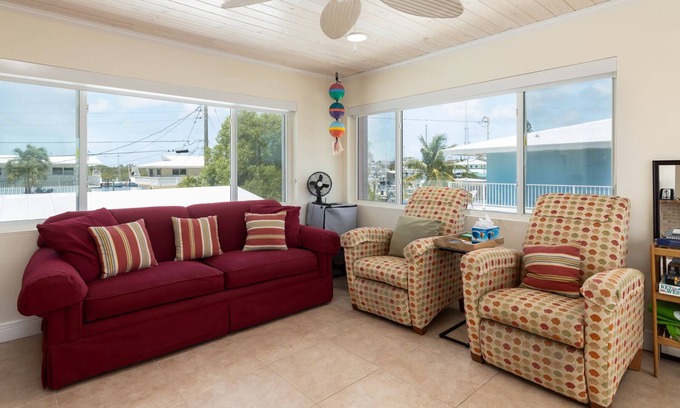 Key Largo Apartment | Jan 30-March 6 Open, Largo Lookout, Lovely Waterview Unit, MM 99.5, Pets Welcome, 28 Nt Min