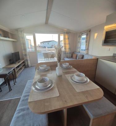 Morecambe Other | Jan' Sea View Getaway