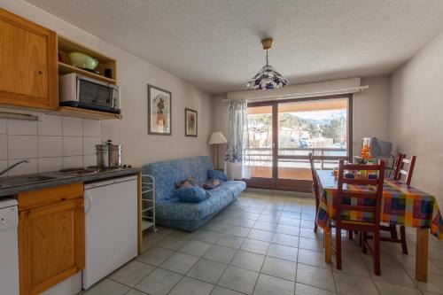 La Salle-les-Alpes Apartment | Jardin Alpin Edelweiss