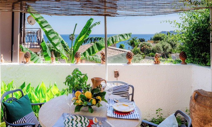 Letojanni Apartment | Jasmine House