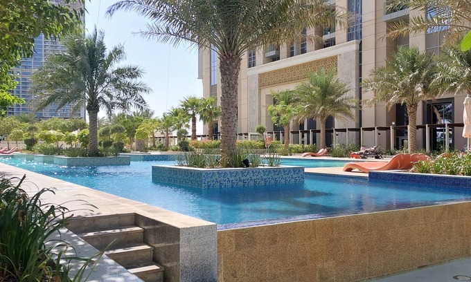 Business Bay Apartment | Jaw-dropping Canal and Skyline Views, Close to DT