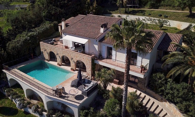 Vence Villa | JdV Holidays Villa Chèvrefeuille, newly-renovated, superb views to the sea