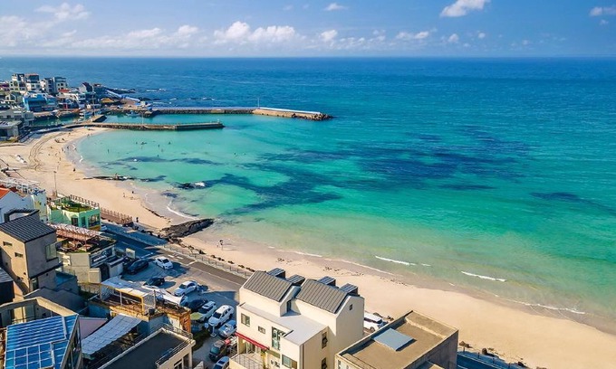 Gujwa House | Jeju Dalbeach Pension