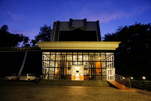 Sulthan Bathery Hotel | Jet Paark