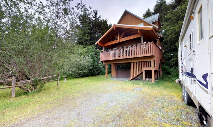 Girdwood Hotel | Jewel Chalet