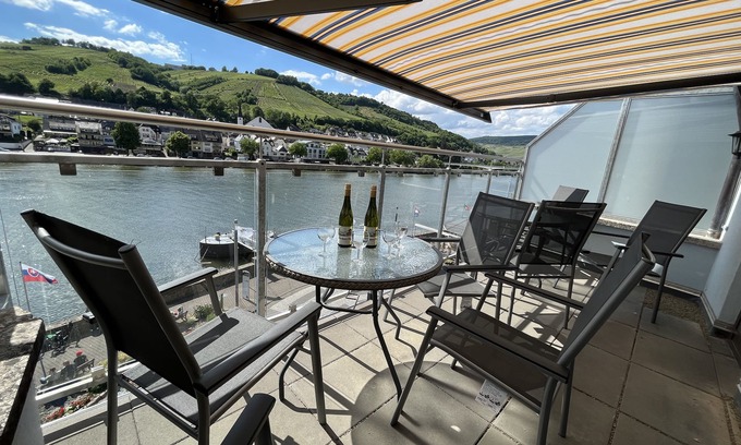 Zell House | Jewel of the Mosel, Townhouse in central Zell, beautiful Mosel views