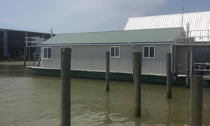 Venice House | Joat 4 - House Boat in Venice Marina