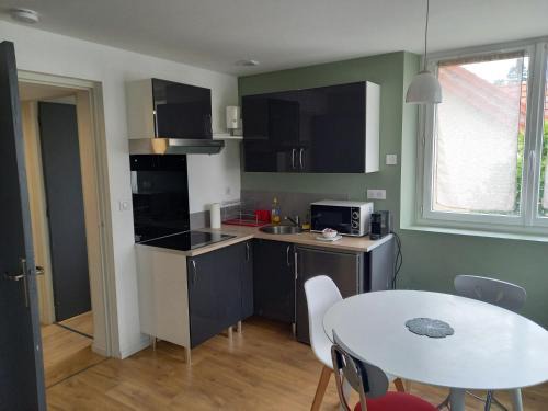 Castres Apartment | Joli studio à 5mn du centre-ville avec parking privé