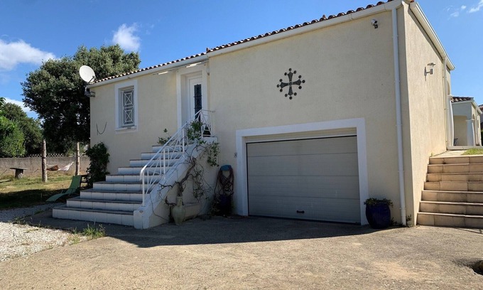 Creissan Villa | Jolie Villa e a Proximité du Canal du Midi et de la Méditerrané