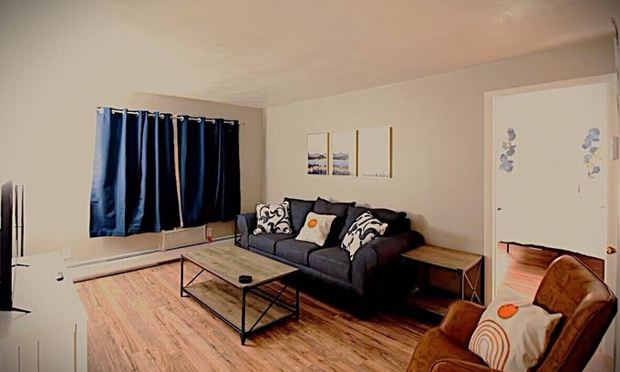 Fairborn Condo | Joshua Jet-Wing, Condo-minutes to Wright Patterson Airforce Base & WSU, WiFi, AC